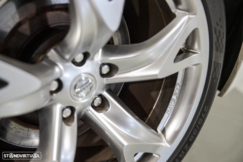 Nissan 370 Z Standard - 13