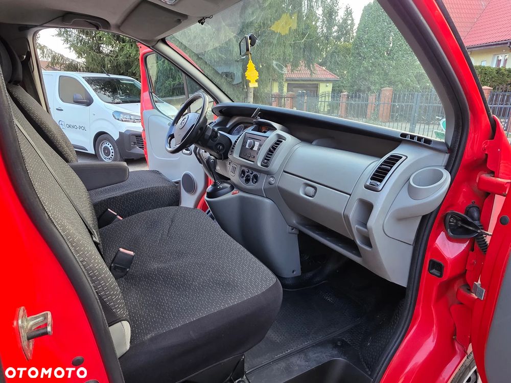 Opel Vivaro - 14