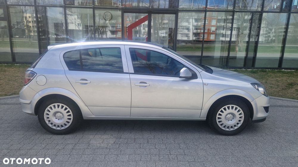 Opel Astra 1.6 Edition - 4