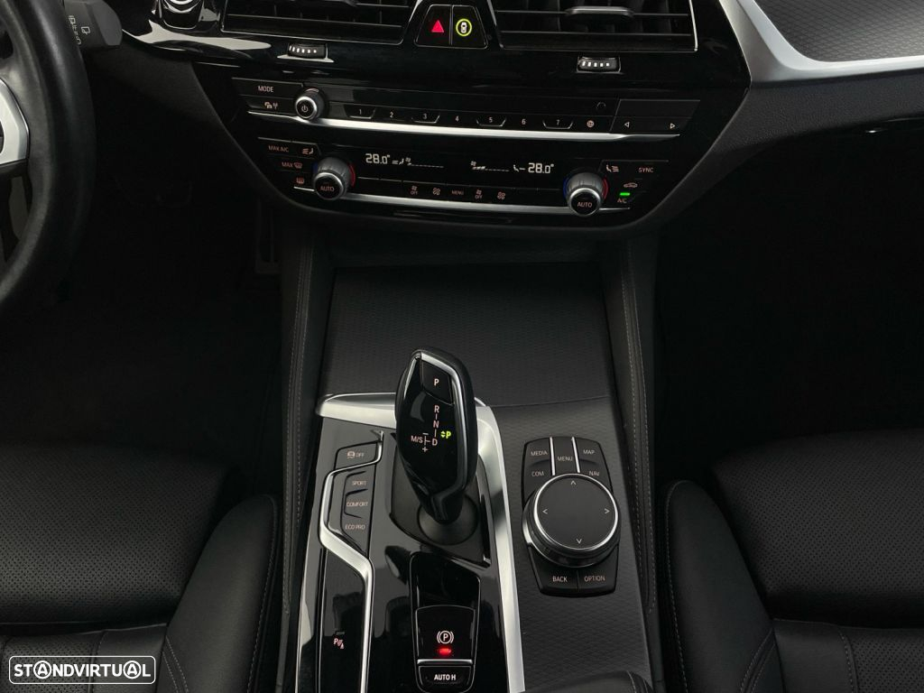 BMW 520 d Auto - 16