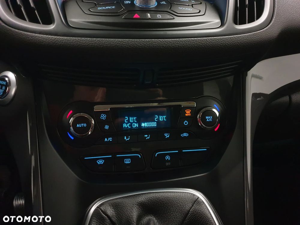 Ford Kuga - 25