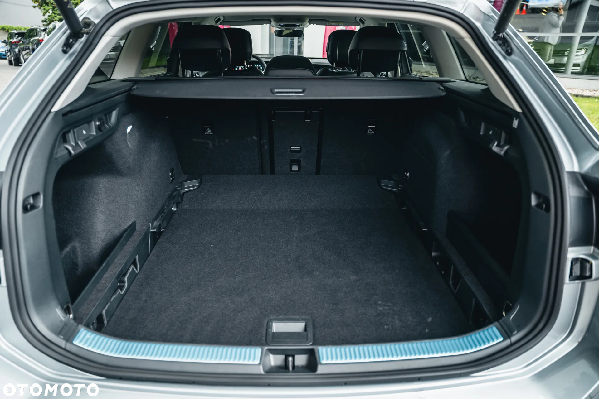 Volkswagen Passat 2.0 TDI SCR Elegance DSG - 15
