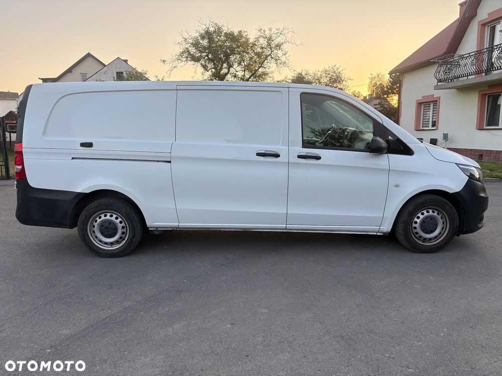 Mercedes-Benz Vito - 25