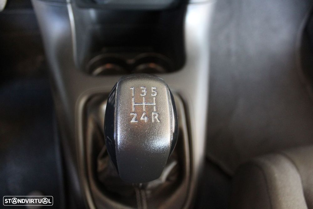 Citroën C3 1.2 PureTech Plus - 32