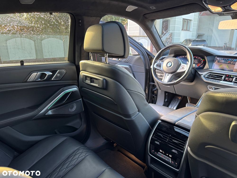 BMW X6M - 11