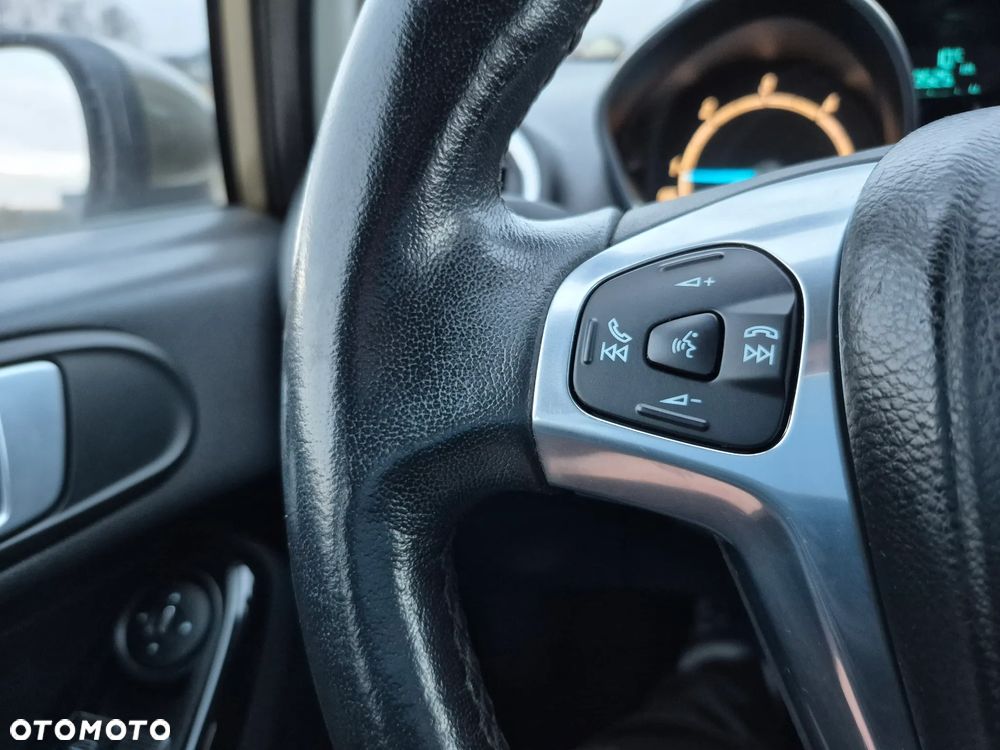 Ford Fiesta 1.6 TDCi Platinium X - 22