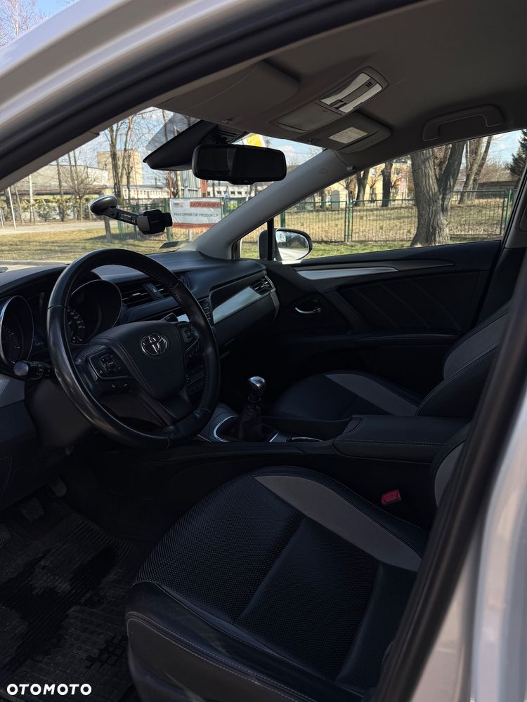 Toyota Avensis 2.0 D-4D Selection - 7