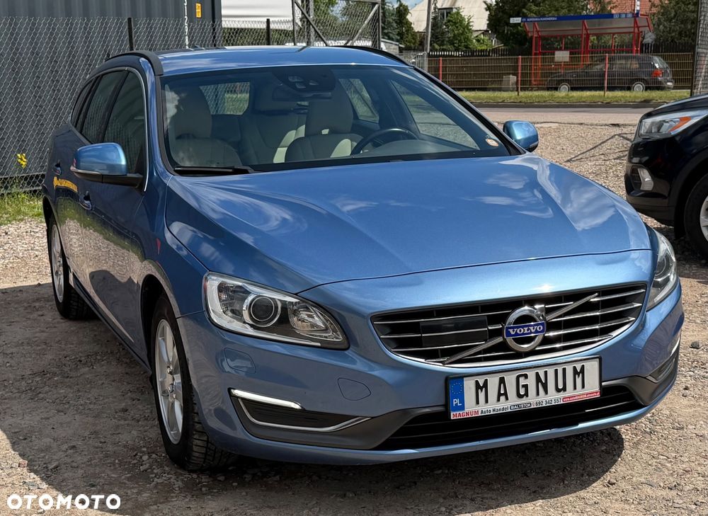 Volvo V60 D4 Drive-E Momentum - 33
