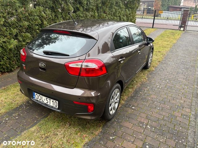 Kia Rio 1.4 L - 3