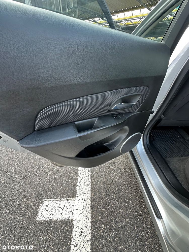Chevrolet Cruze 1.6 LT - 15