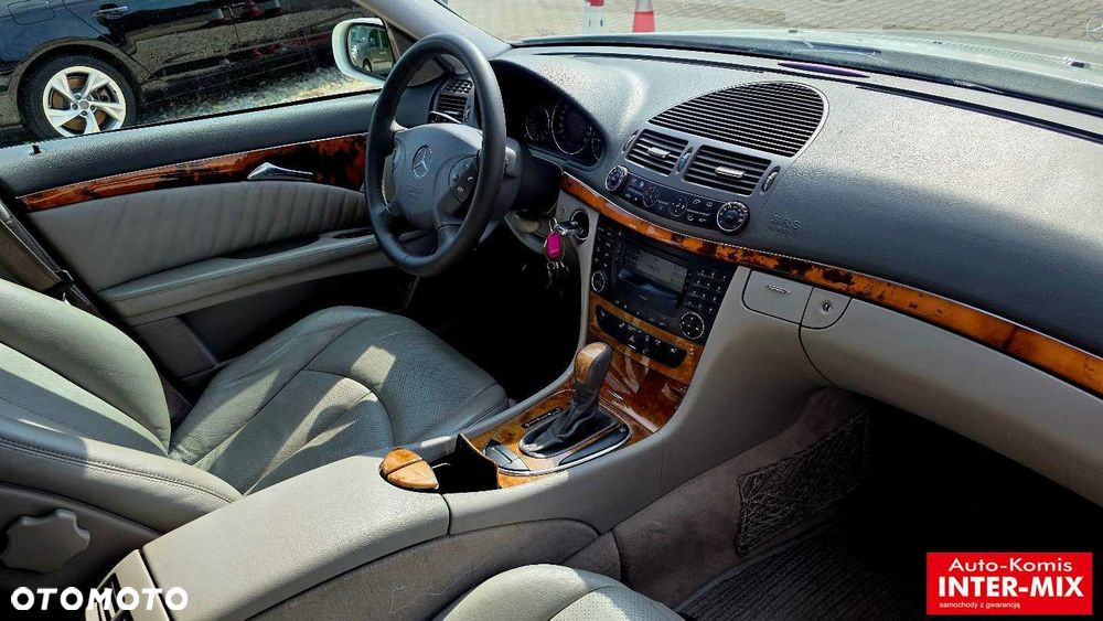 Mercedes-Benz Klasa E - 33