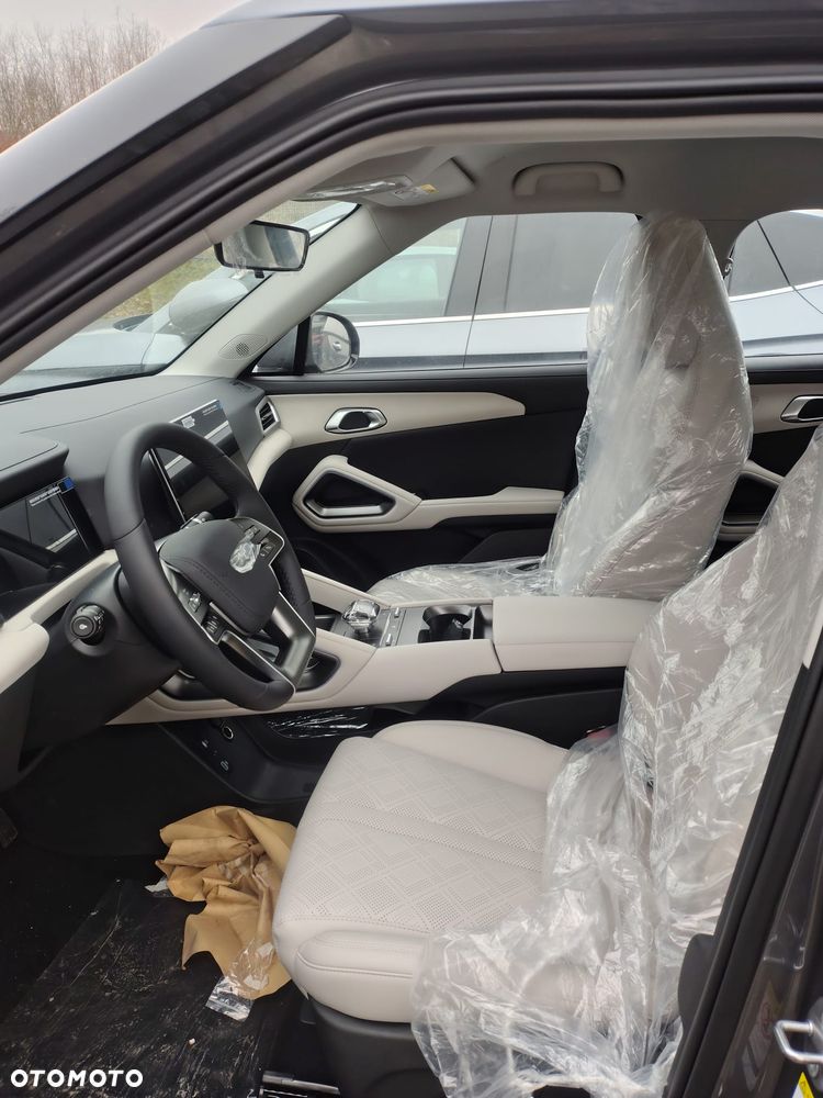 BYD Atto 2 45kWh Boost - 11