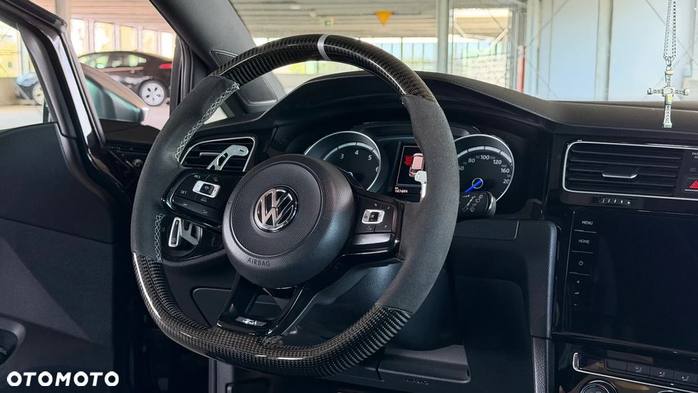 Volkswagen Golf - 19