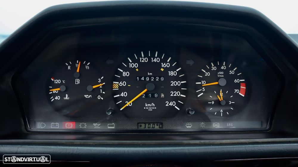 Mercedes-Benz E 220 - 44