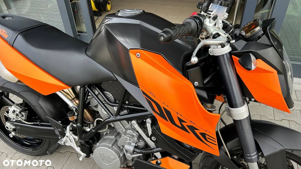 KTM Super Duke - 21