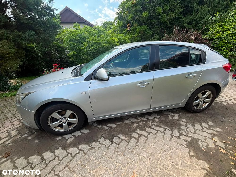 Chevrolet Cruze - 6