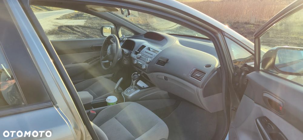 Honda Civic 1.8 Comfort - 3