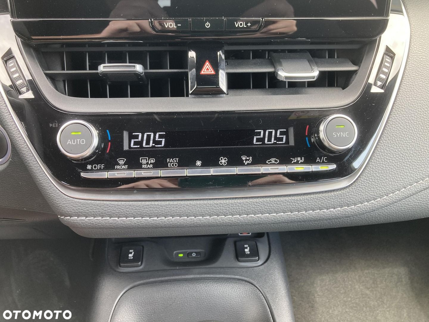 Toyota Corolla - 26