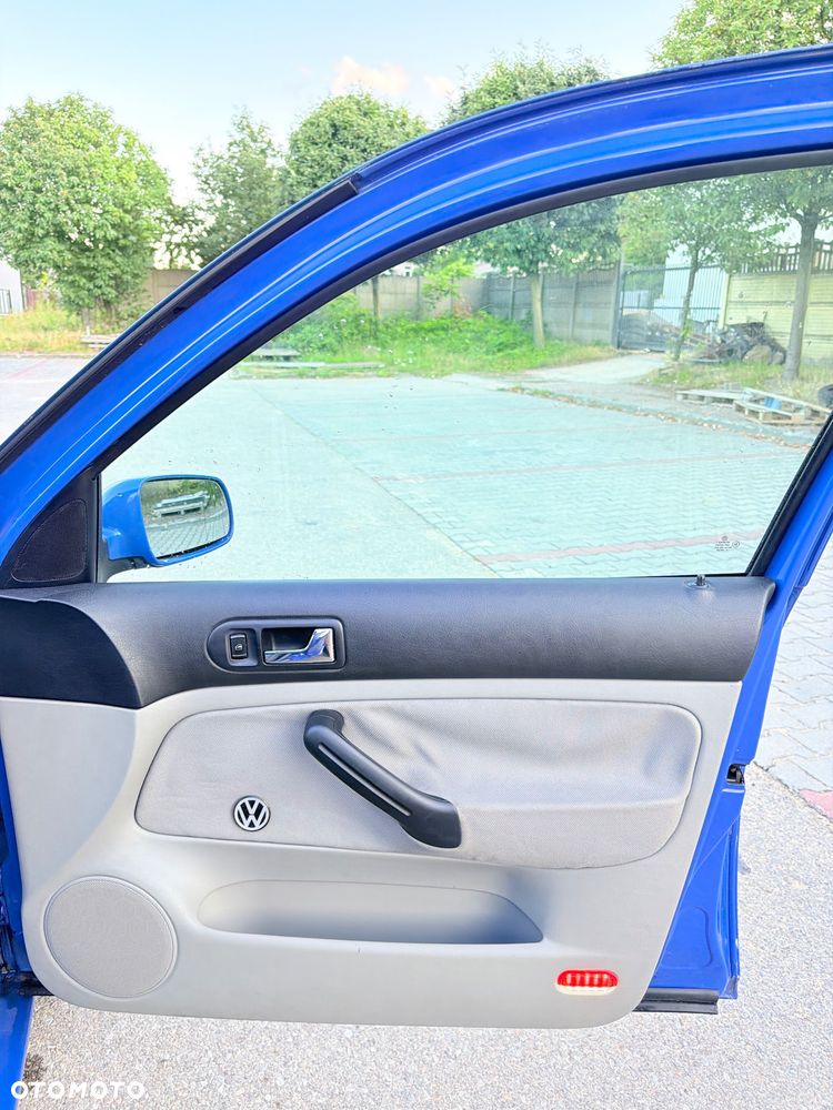 Volkswagen Golf - 19