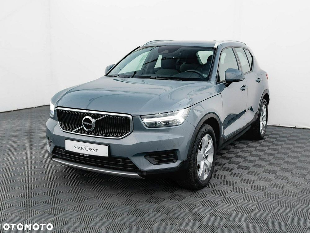 Volvo XC 40 T3 Momentum Pro - 3