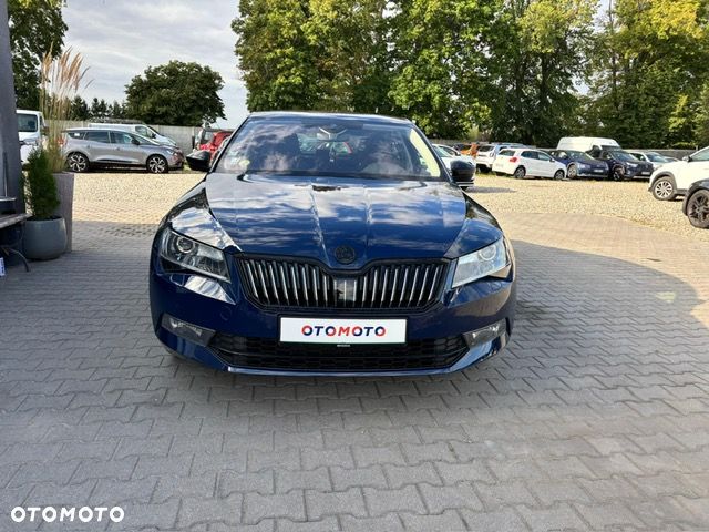 Skoda Superb 2.0 TDI Sportline - 3