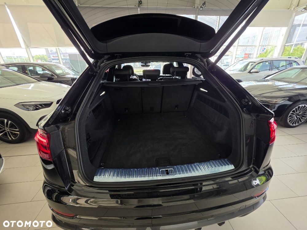 Audi Q8 - 19