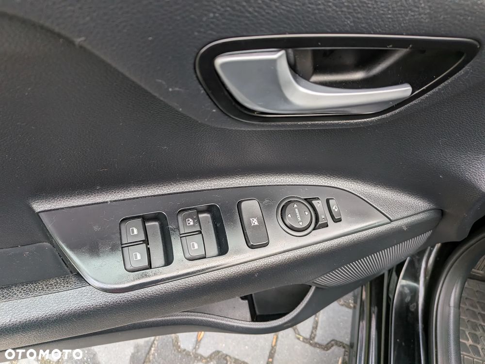 Kia Rio 1.2 Sensation - 24