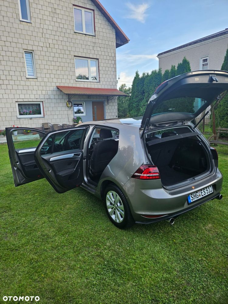 Volkswagen Golf - 12