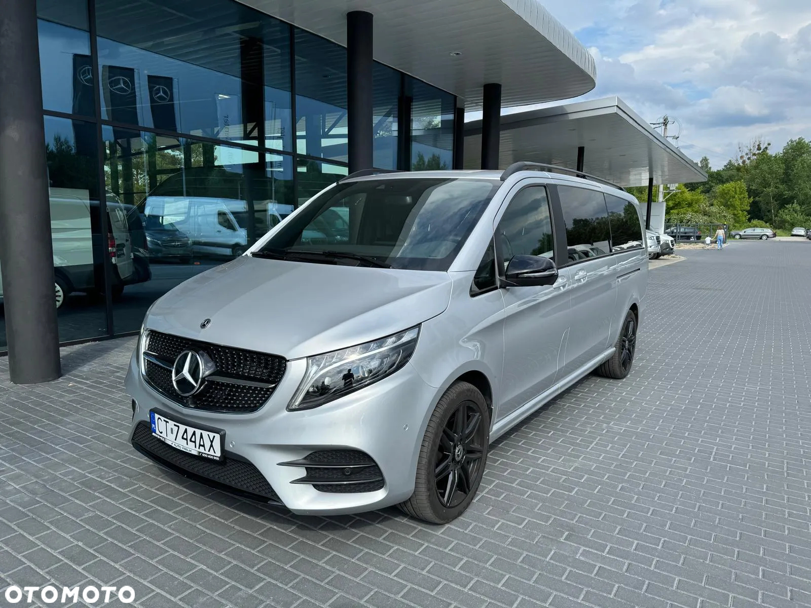 Mercedes-Benz Klasa V - 2