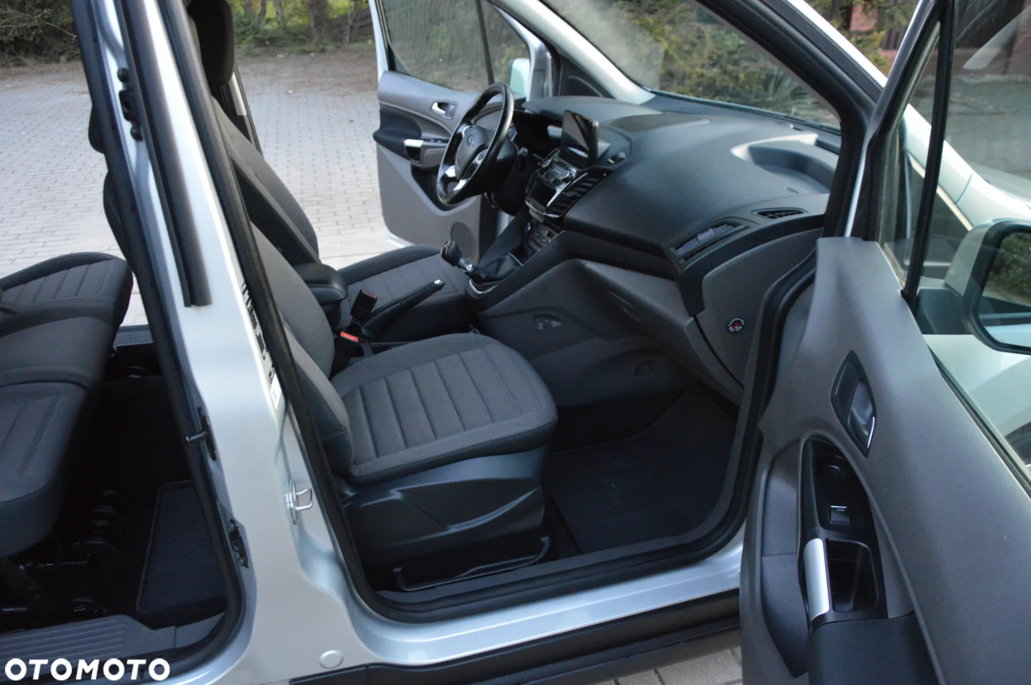Ford Tourneo Connect 1.5 EcoBlue Start-Stop Titanium - 19