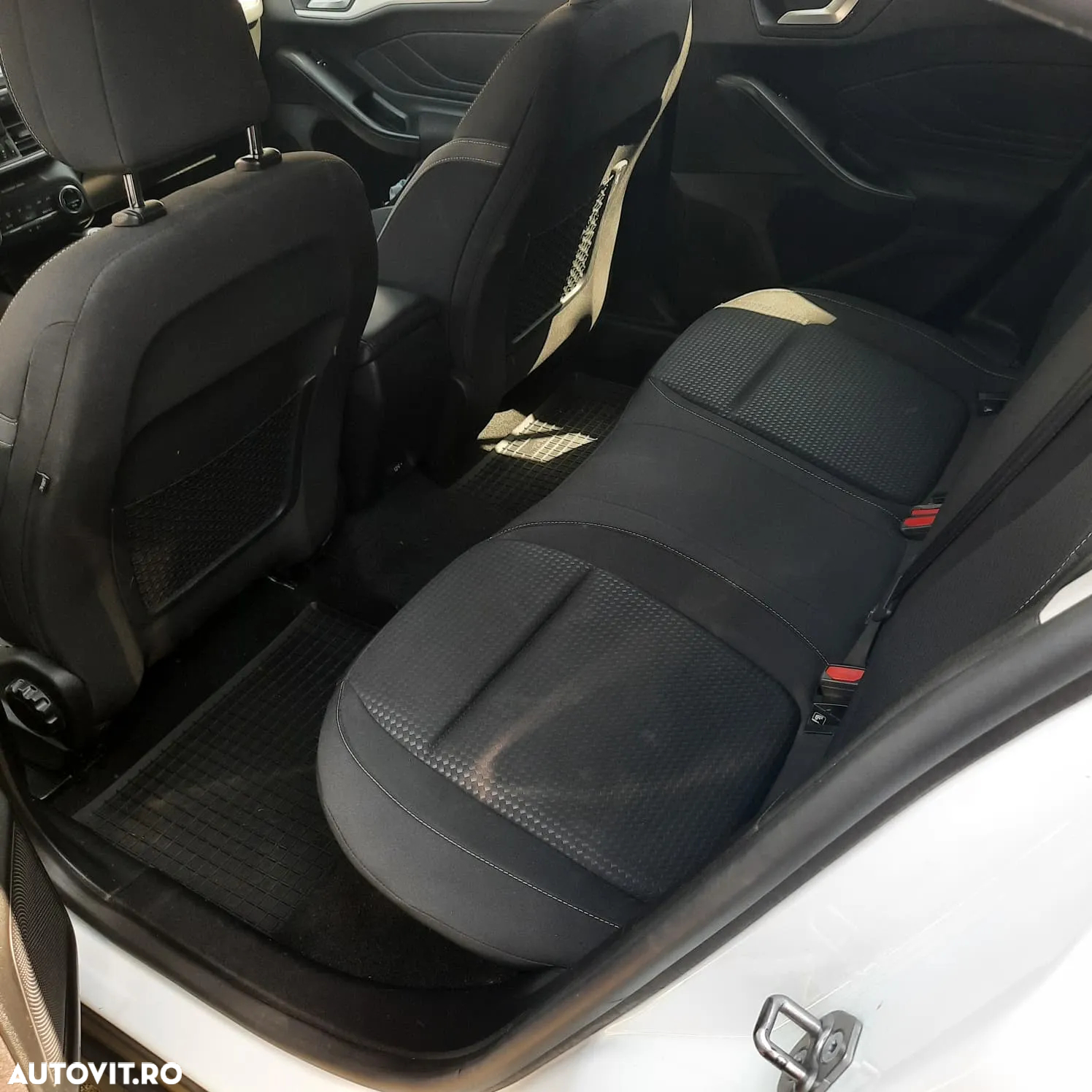 Ford Focus - 6