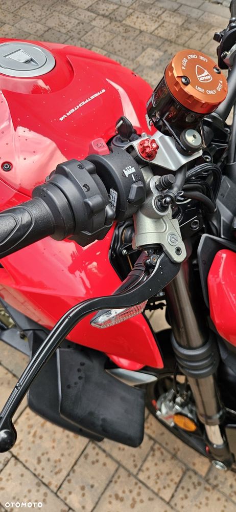 Ducati Streetfighter V4 - 14