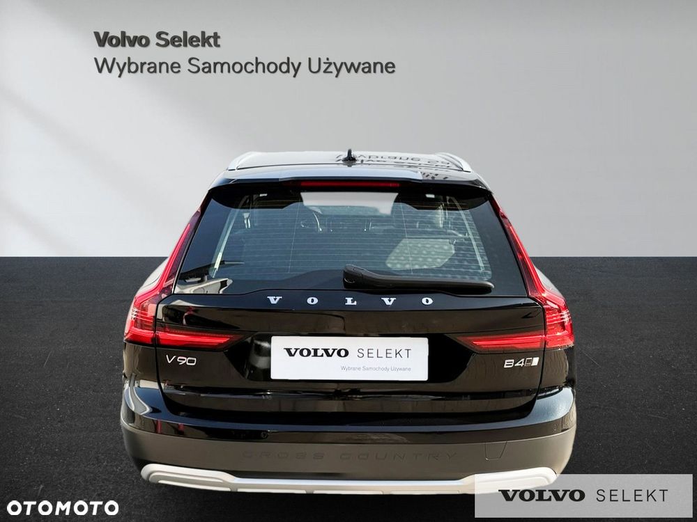 Volvo V90 Cross Country - 8