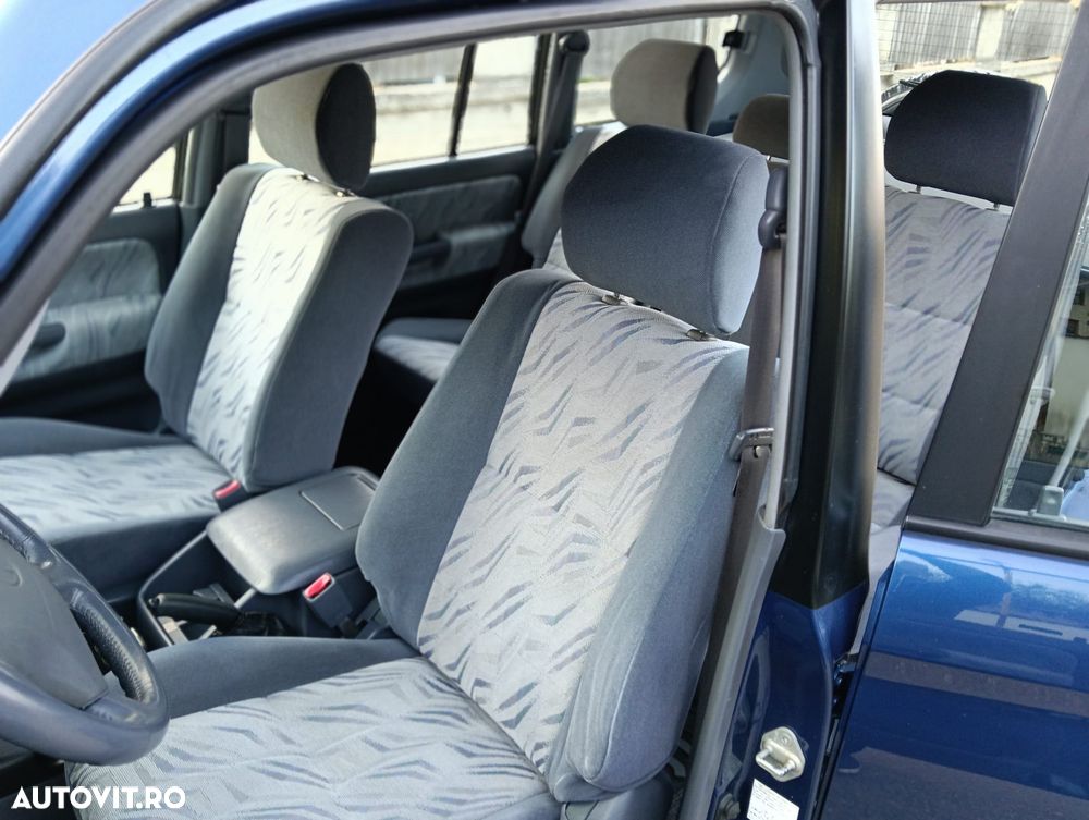 Toyota Land Cruiser 90 TD4-D - 7