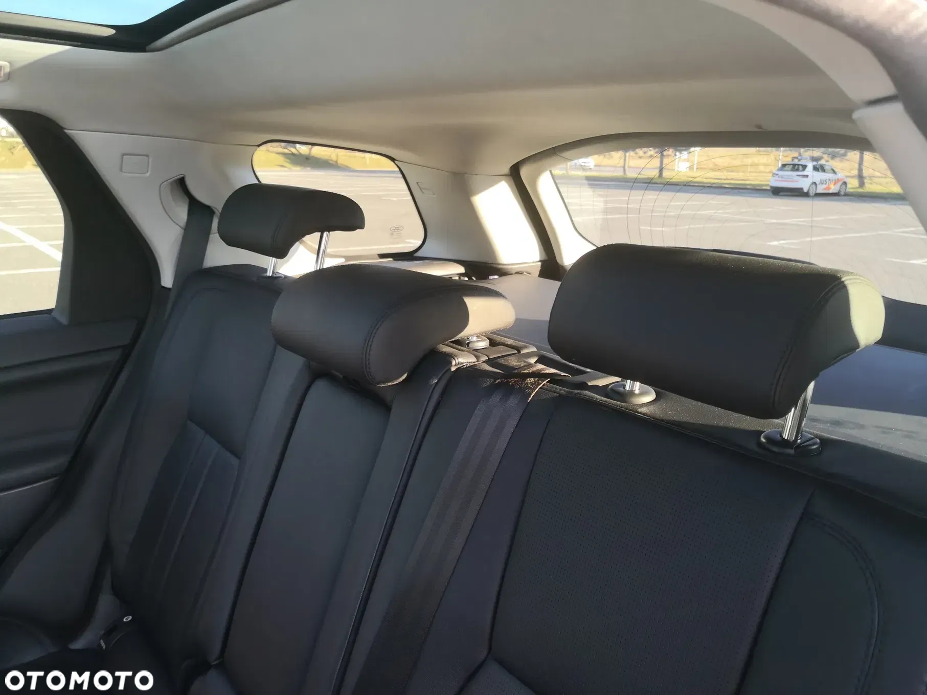 Land Rover Discovery Sport 2.0 Si4 HSE - 13