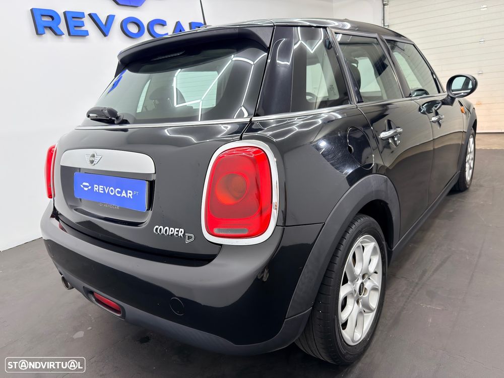 MINI 5 Portas Cooper D - 10