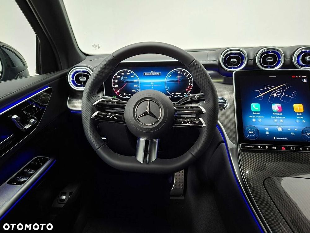 Mercedes-Benz GLC 300 e 4-Matic AMG Line - 10