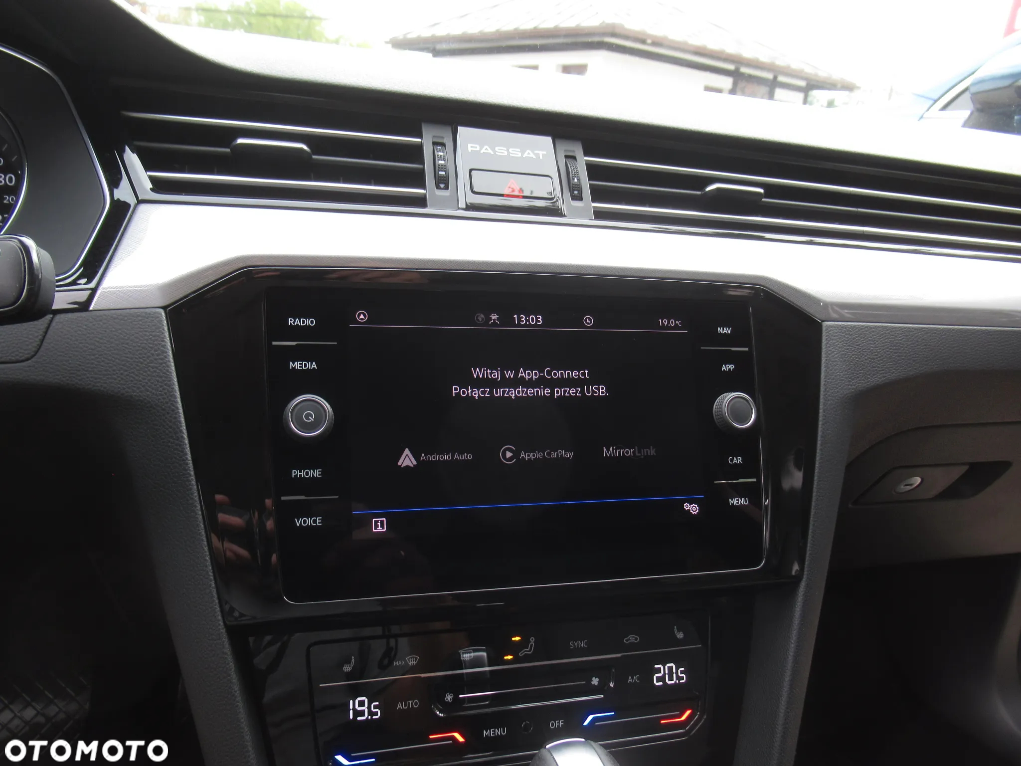 Volkswagen Passat 2.0 TSI Business DSG - 29
