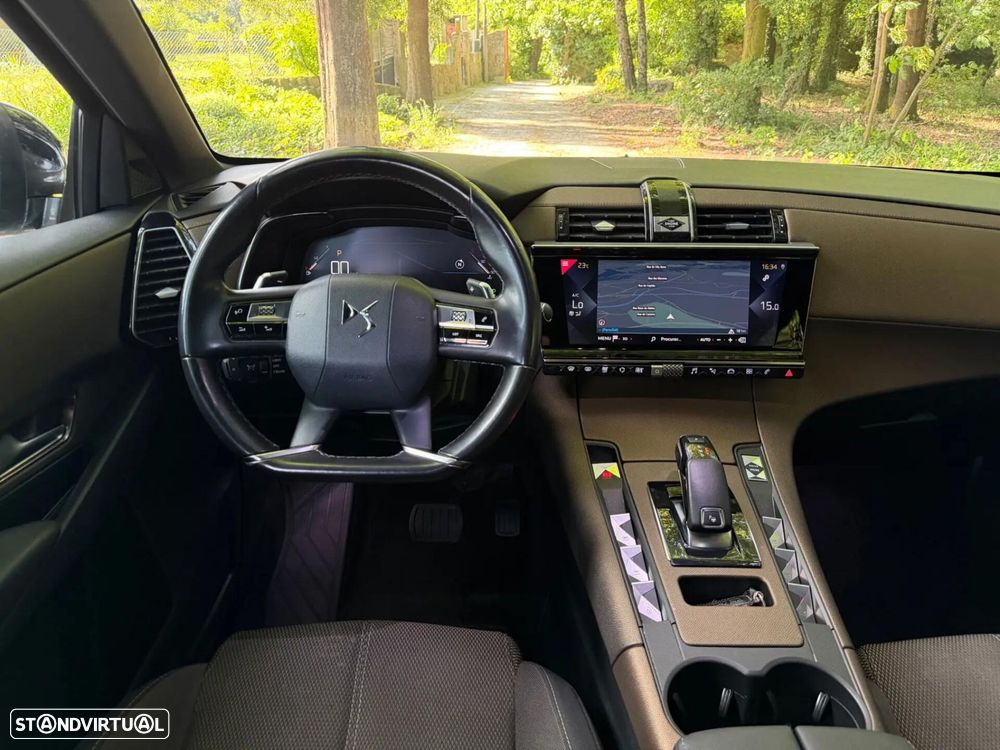 DS DS7 Crossback - 14