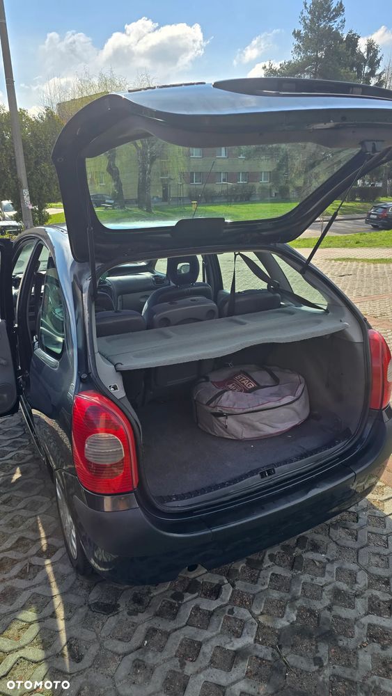 Citroën Xsara Picasso 1.8i Confort - 11