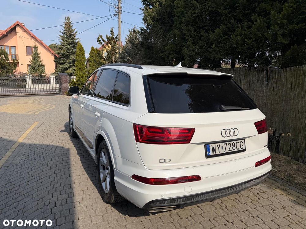 Audi Q7 - 11