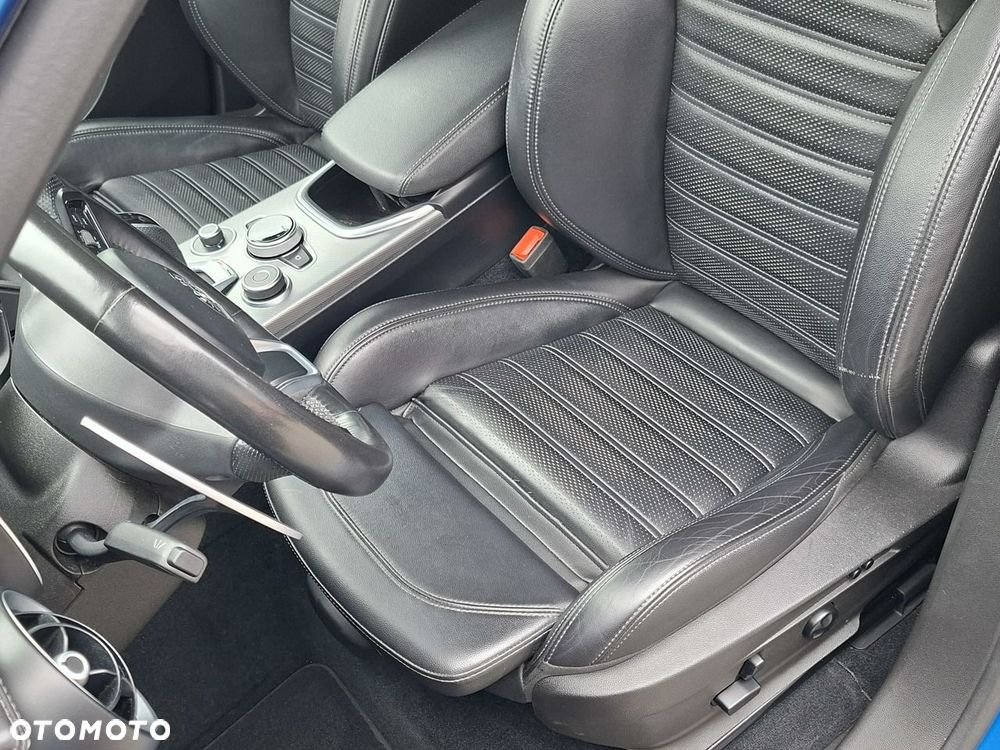 Alfa Romeo Stelvio 2022