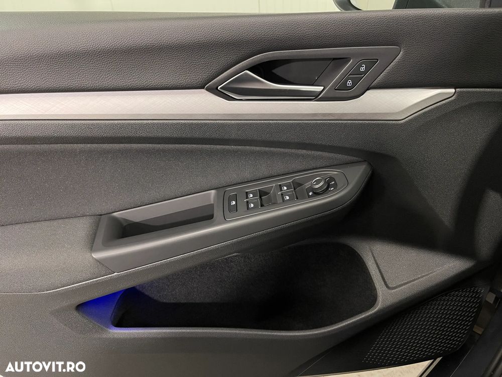 Volkswagen Golf Variant 2.0 TDI SCR DSG Life - 23