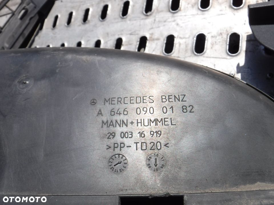 Mercedes C Klasa W204 rura przewod wlot powietrza A6460900182 - 2
