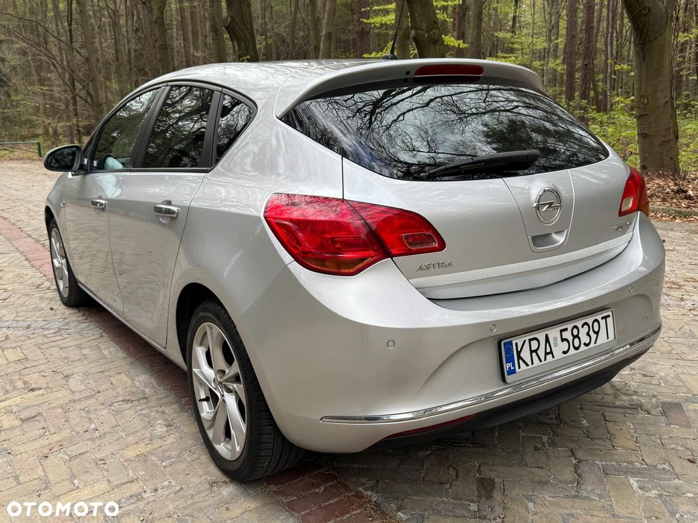 Opel Astra - 13