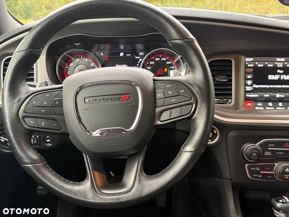 Dodge Charger 6.4 Scat Pack - 19