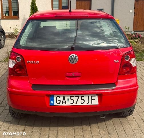 Volkswagen Polo 1.4 16V Comfortline - 2