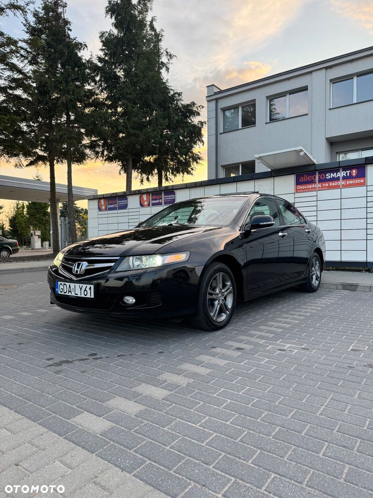 Honda Accord 2.0 Executive - 1