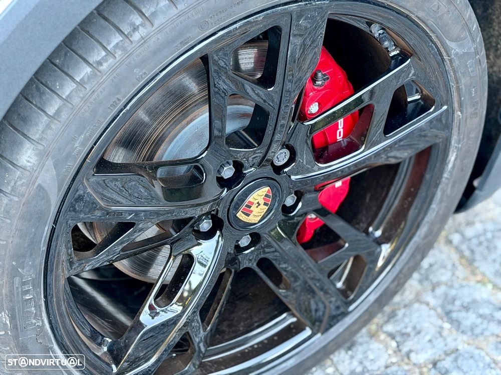 Porsche Taycan Cross Turismo 4S Sport bateria Performance Plus - 24
