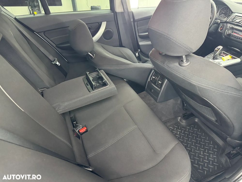 BMW Seria 3 320d Aut. Sport Line - 19